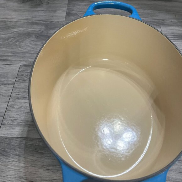 Le Creuset Oval Dutch Oven Cast-Iron Braiser (5QT) W Crystal Lid Made in France - Picture 6 of 7